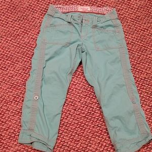 Aventura aqua blue Arden Capri size 4